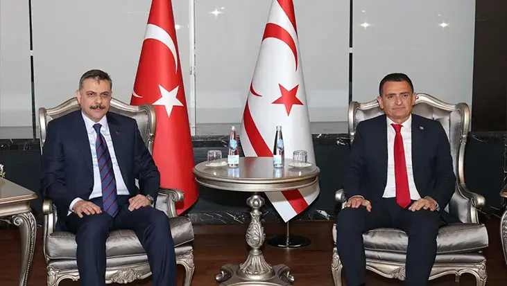 Bakan Çiftçi temaslar için KKTC'ye geldi