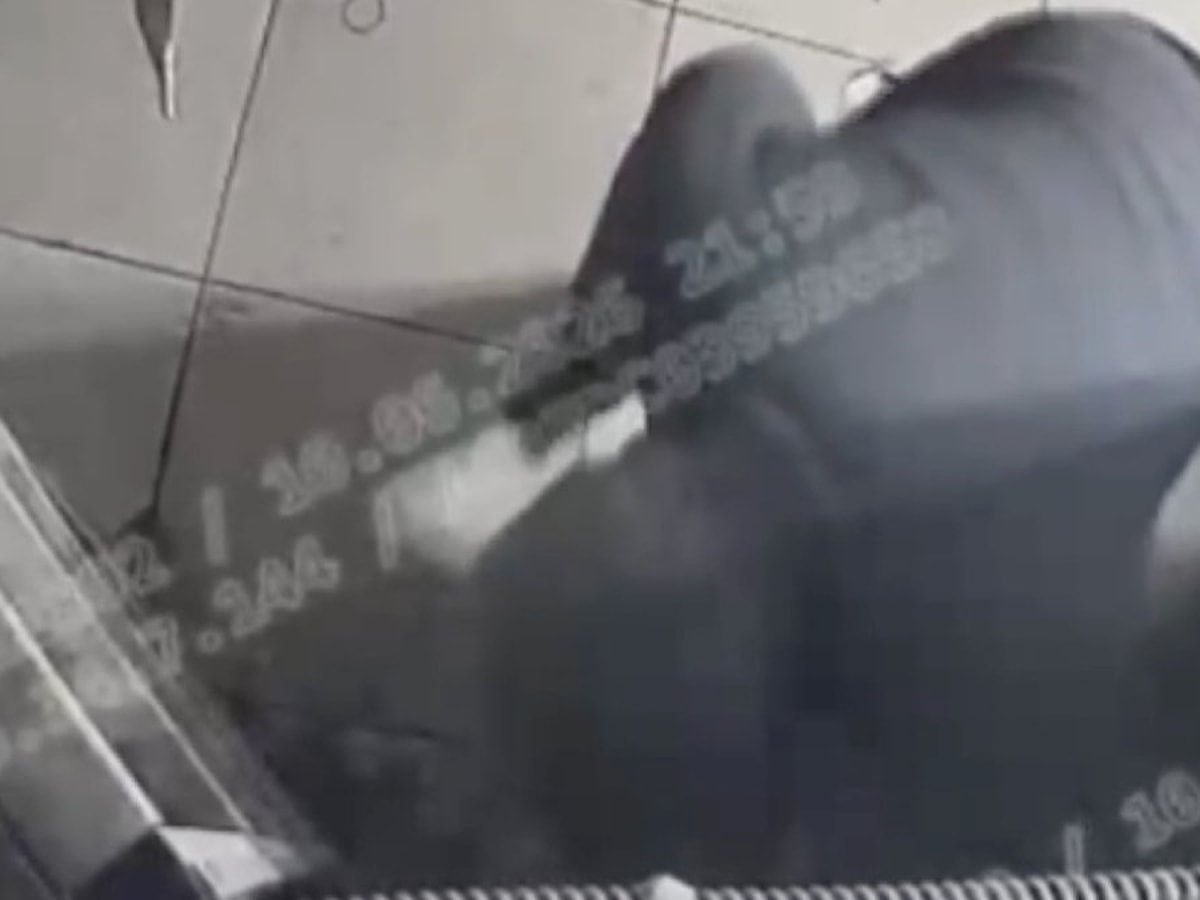 İstanbul'da ATM kasasını açıp para çalan şüpheli tutuklandı