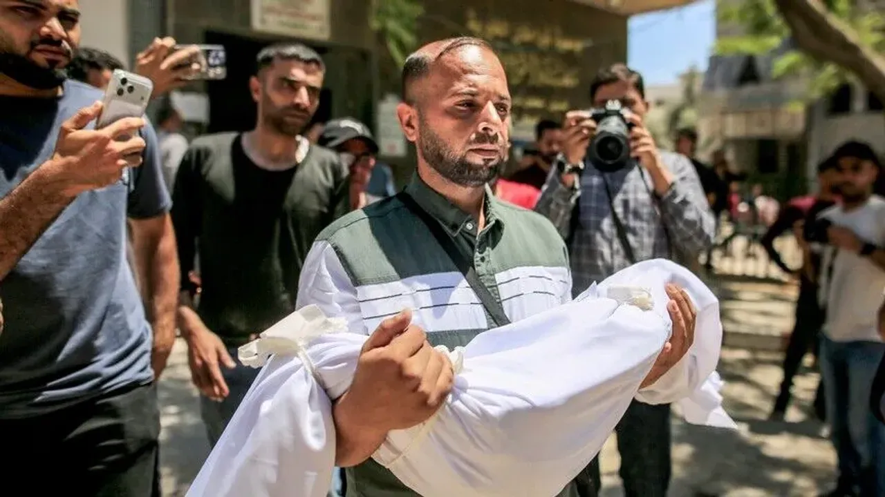 İsrail'in Gazze saldırılarında 8 yaşındaki Filistinli çocuk hayatını kaybetti