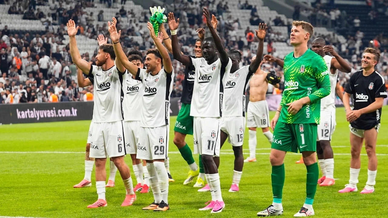 UEFA Avrupa Ligi'nde Beşiktaş'ı şaşırtan sonuç: Midjylland galibiyeti sonrası açıklandı