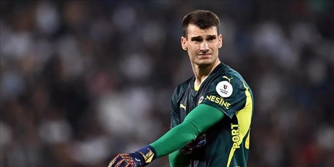Sarı-lacivertliler açıkladı: Livakovic için resmi teklif yok