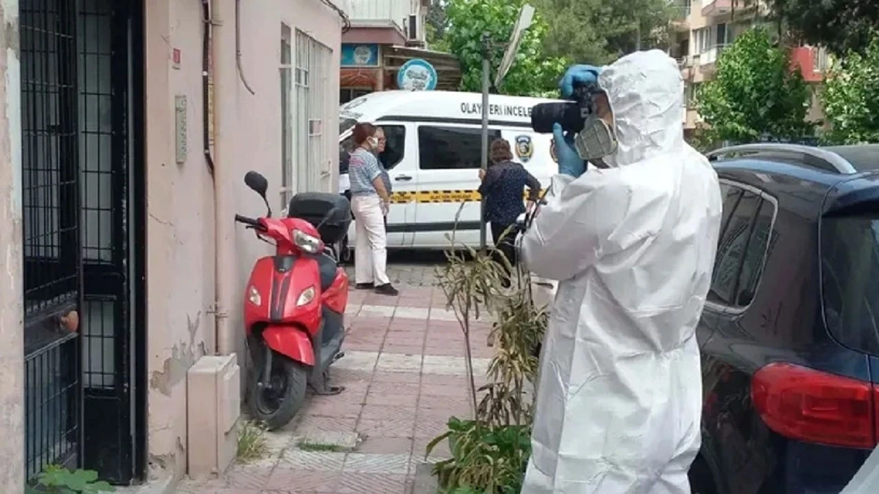 Evden gelen 'kötü koku' acı gerçeği ortaya çıkardı: Ünlü modacı evinde ölü bulundu