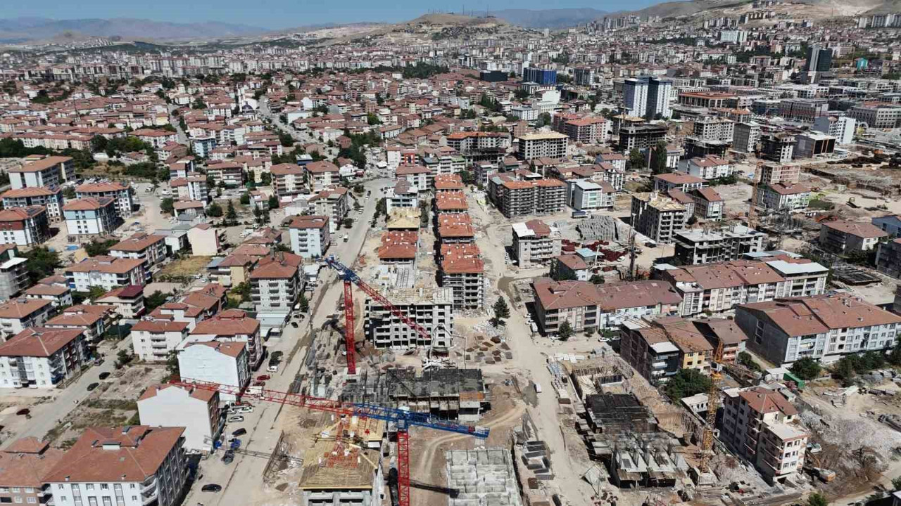 Malatya'daki Hayat Sitesi davası erteledi