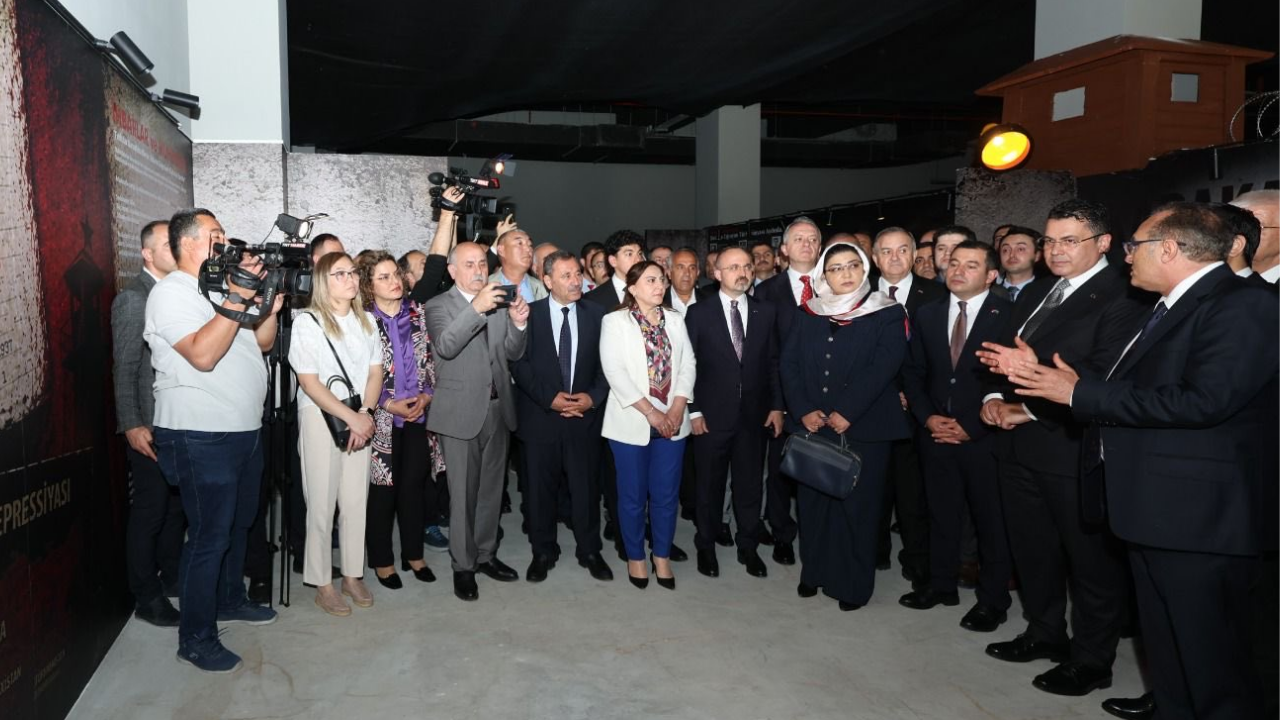Türk Dünyasında Repressiya Sergisi ve Paneli düzenlendi