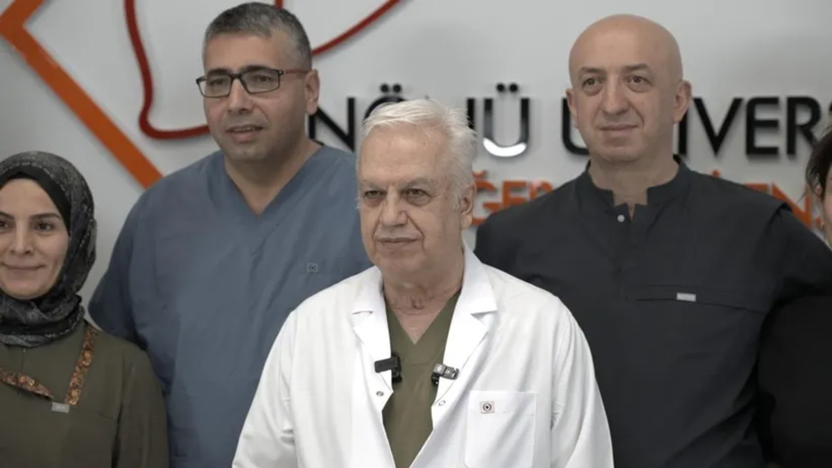 Dünyada bir ilk! Türkiye’de 22 saatlik tarihi operasyon: 8 hastaya aynı anda hayat oldu!