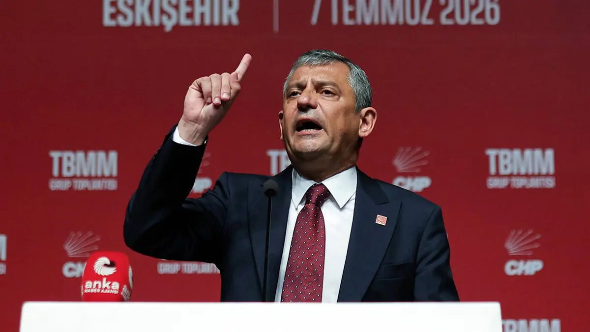 Özel'den 'yeni parti' sorusuna yanıt: "Vatandaş bizden ileride gidiyor"