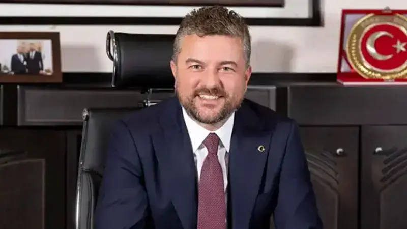 İçişleri Bakanlığı: Buca Belediye Başkanı Görkem Duman görevden uzaklaştırılmıştır