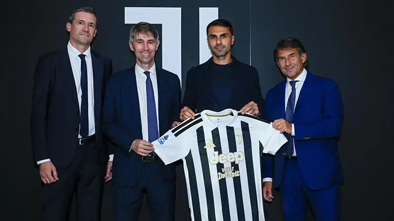 Juventus, Zeki Çelik ile 3 yıllık sözleşme imzaladı