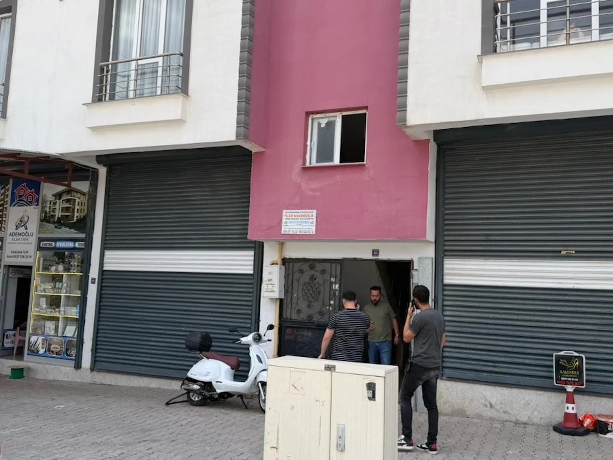 Şanlıurfa'da kızını ve eşini silahla ağır yaralayan şahıs kaçtı