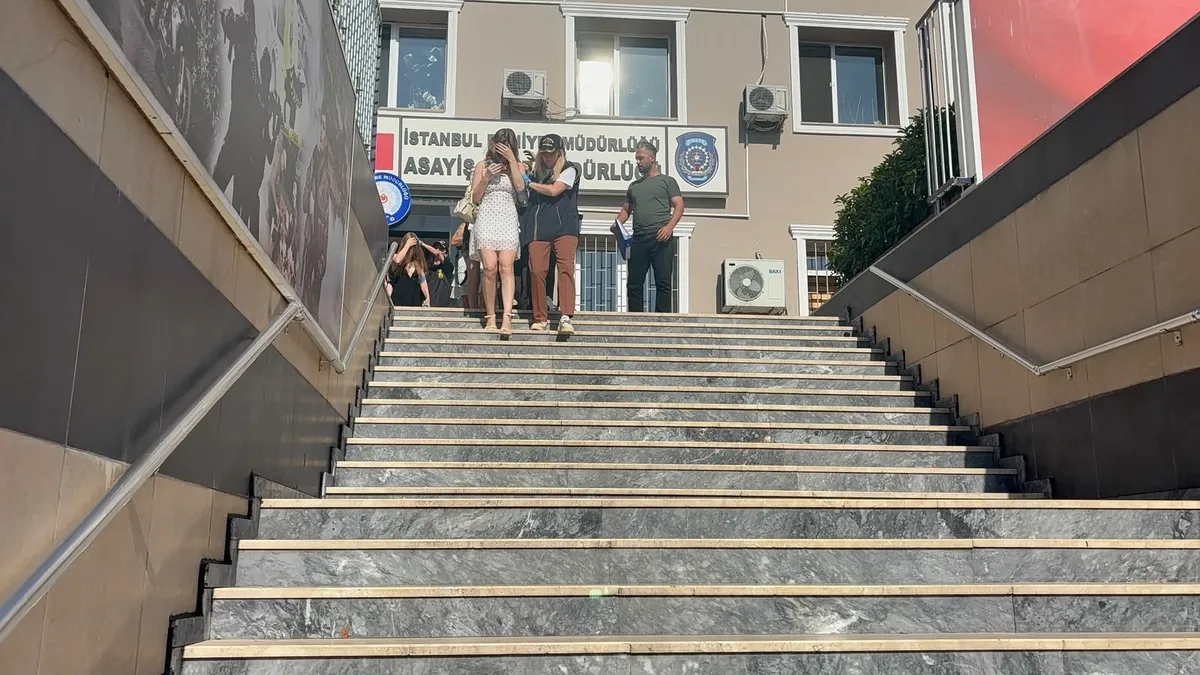 Şişli’de gece kulübüne Ahlak baskını! İzinsiz çalışan 12 kadına işlem yapıldı