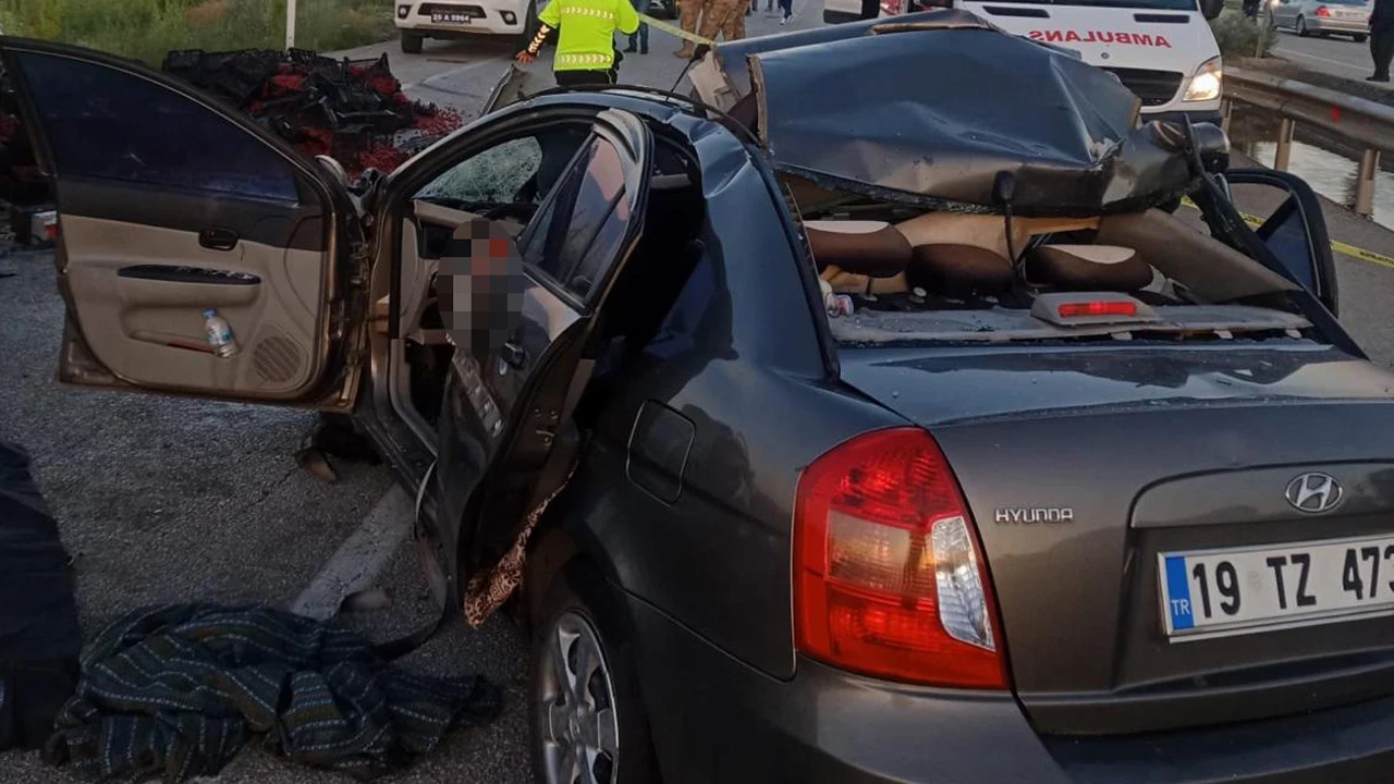 Erzurum'da otomobil ve kamyonet çarpıştı: 3 ölü, 3 yaralı