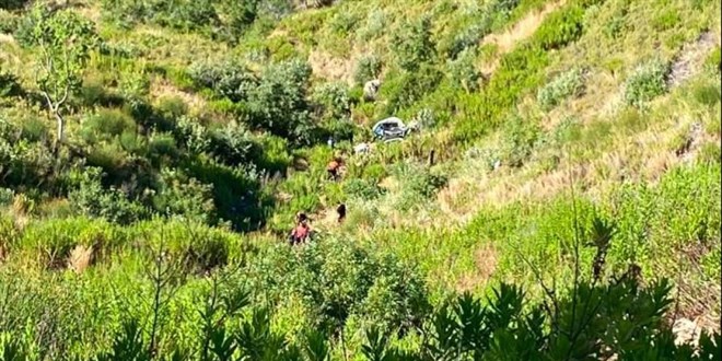Antalya'da kontrolden çıkan araç uçuruma yuvarlandı: 5 ölü, 2 yaralı