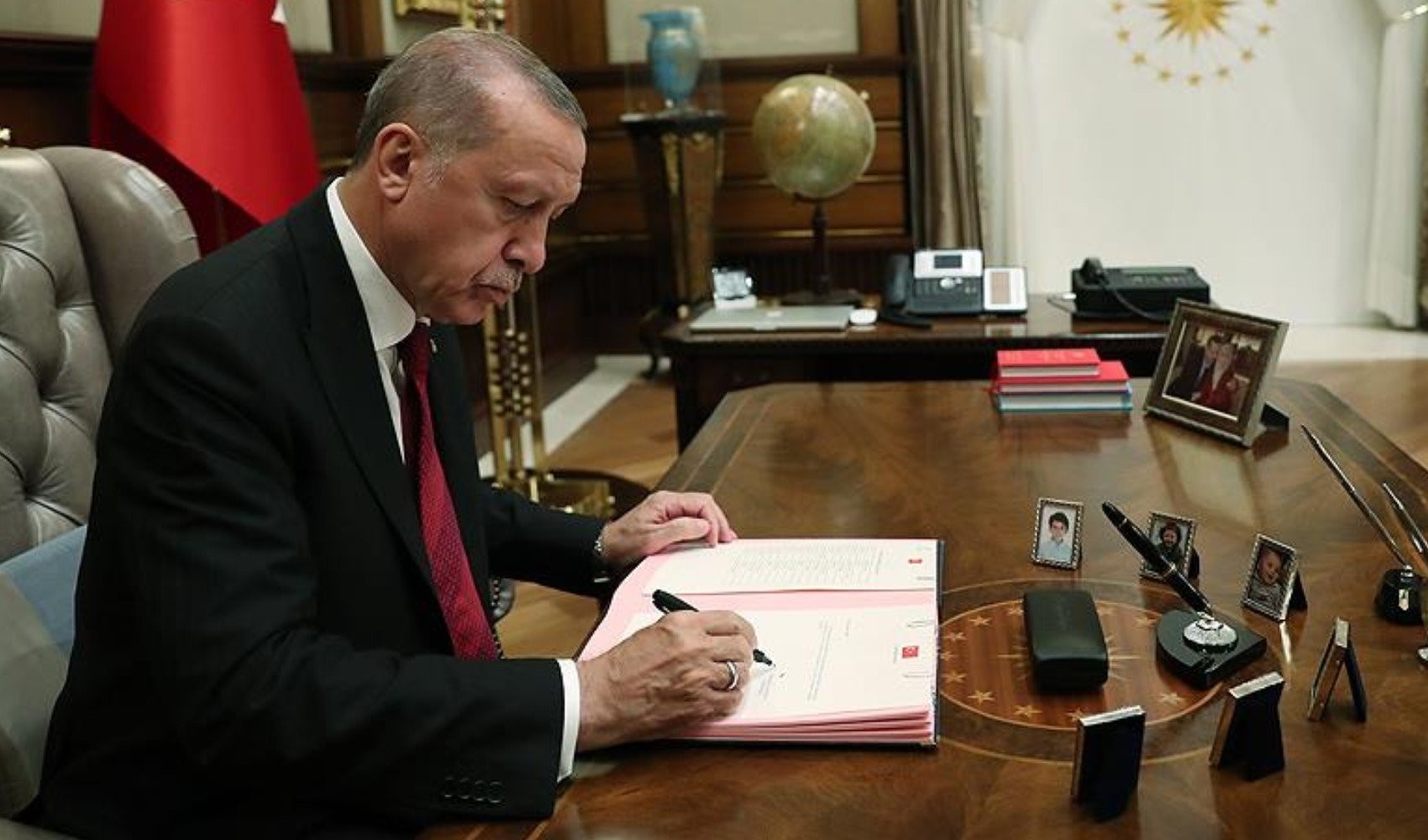 Erdoğan'dan Ankara, İstanbul ve İzmir'de yeni atamalar