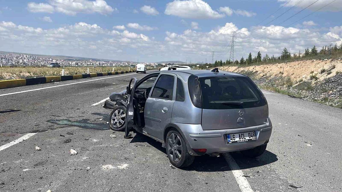 Niğde-Kayseri yolunda trafik kazası: 4 yaralı