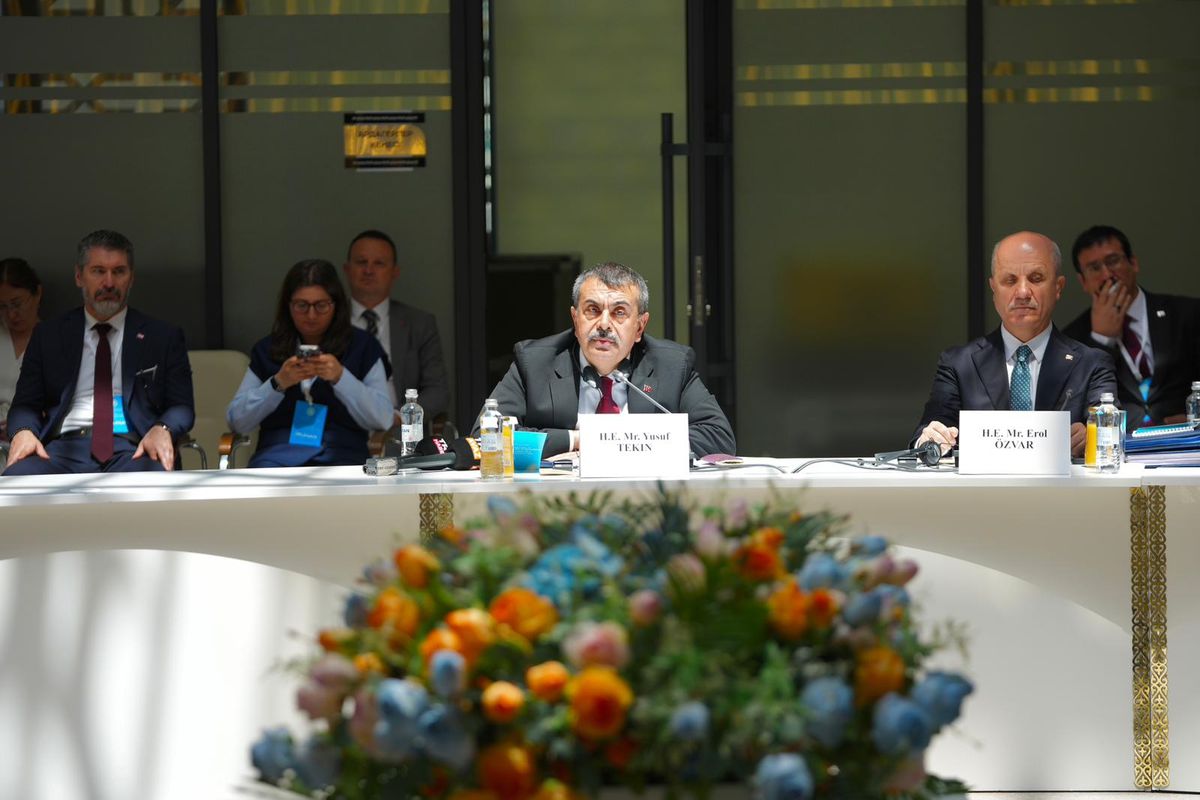 Bakan Tekin, Türkistan'da 'Türk Akademisi 8'inci Bilim Konseyi Toplantısı'na katıldı
