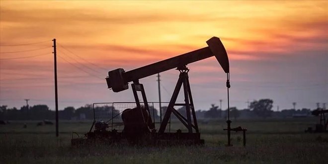 Petrol fiyatlarında sert düşüş: Brent petrol 80 dolara geriledi