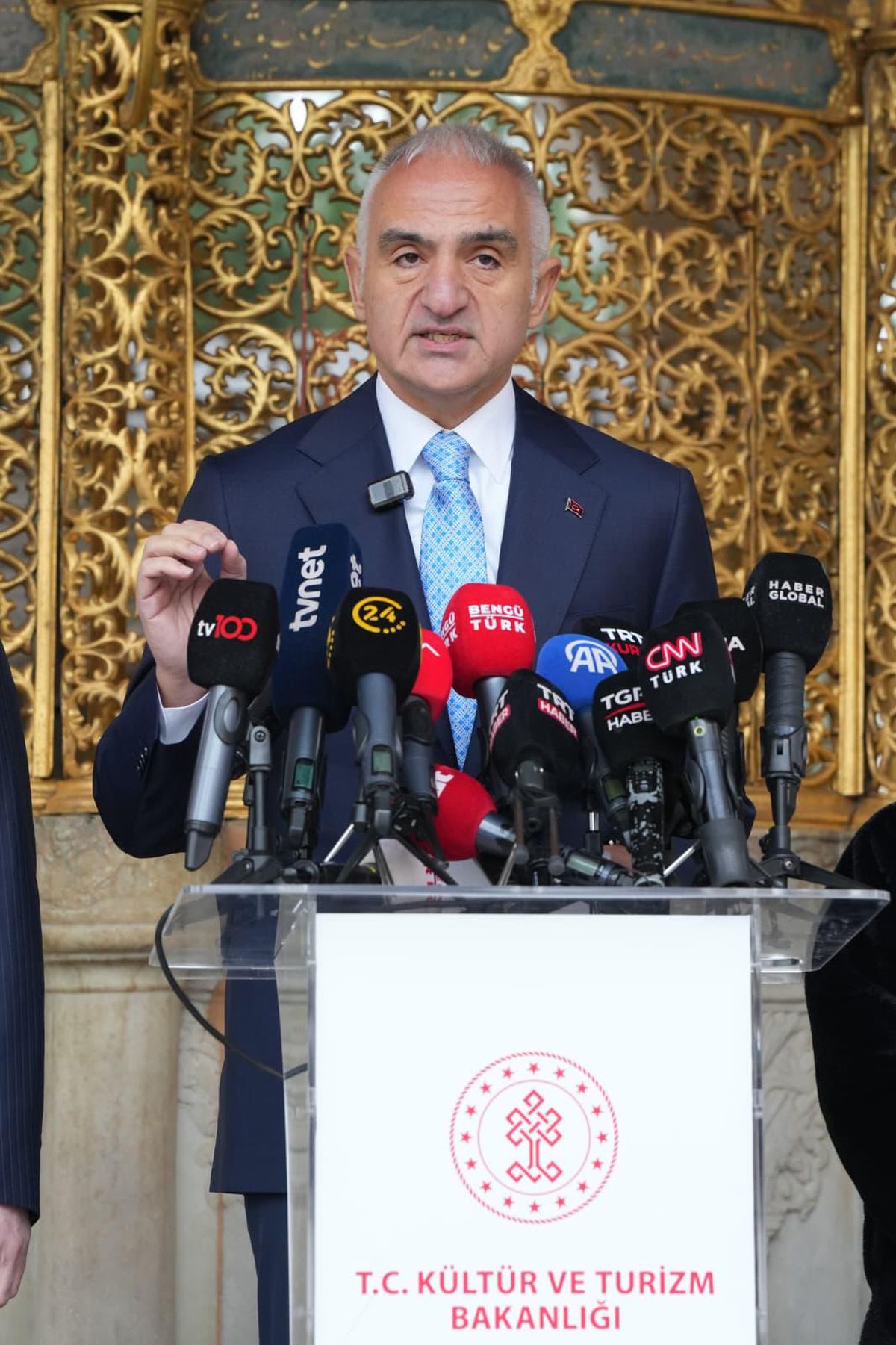 Ayasofya'nın ibadete açılışının 6'ncı yılında ana kubbe restorasyonunda yeni dönem: özgün doku korunacak