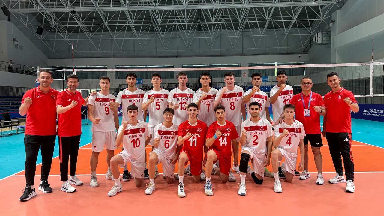 TVF Spor Lisesi Erkek Voleybol Takımı'ndan önemli başarı: Dünya Şampiyonu oldular