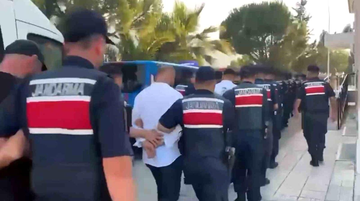Aydın'da uyuşturucu operasyonu: 89 şüpheliye eş zamanlı baskın