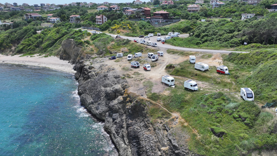 Karavancılar dört mevsim Beykoz Riva Sahili'ni tercih ediyor