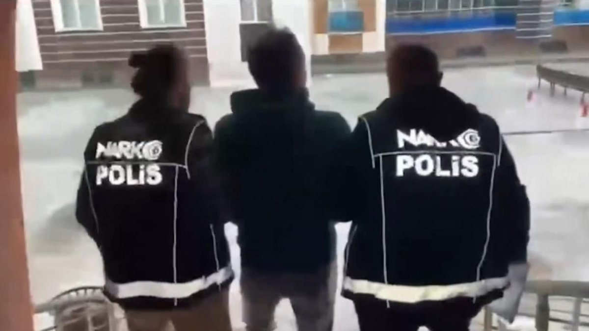 Uyuşturucu satıcılarına yönelik 69 ildeki operasyonlarda 423 şüpheli tutuklandı