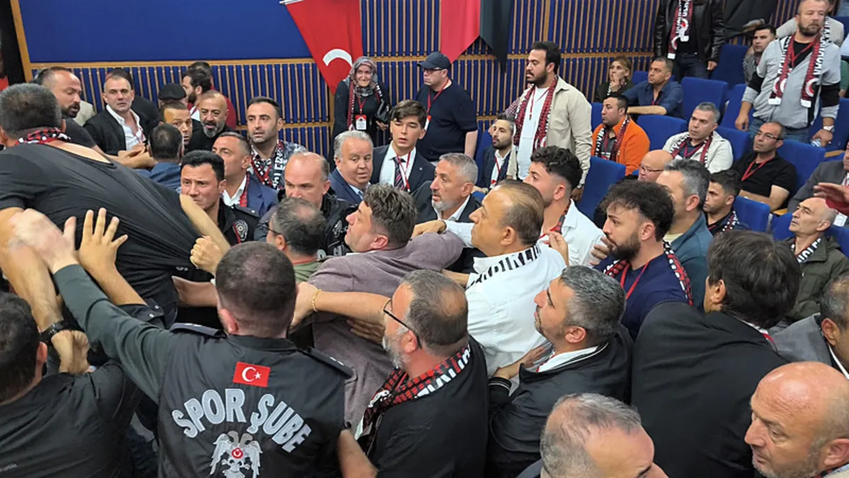 Gençlerbirliği Olağanüstü Genel Kurulu'nda gerginlik