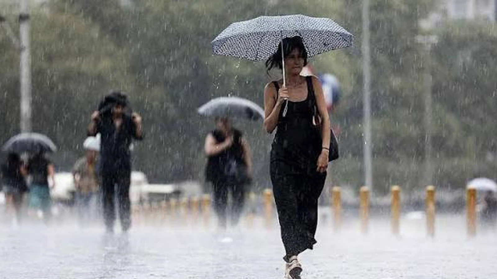 Meteoroloji il il sayıp uyardı: Sıcaklıklar yükseliyor, sağanak yağış geliyor