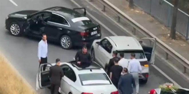 Düğün konvoyuyla trafiği kitlediler: 289 bin 986 lira ceza