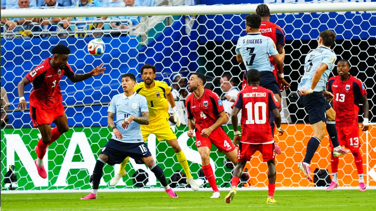 Uruguay ile Yeşil Burun Adaları 2-2 berabere kaldı