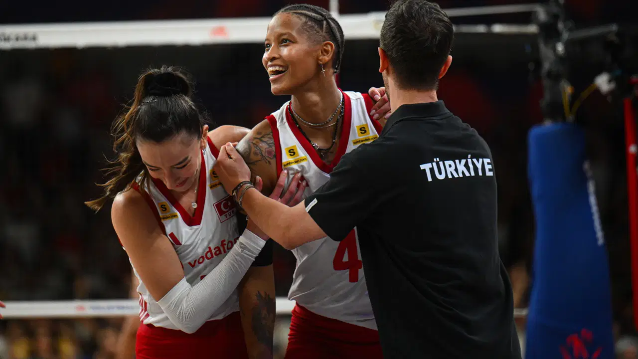 Filenin Sultanları, dünya üçüncülüğüne yükseldi