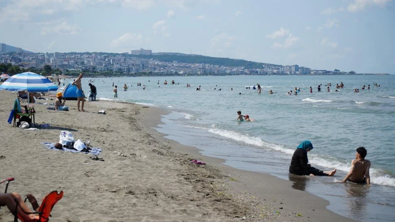 Samsun Valiliği’nden kritik uyarı: 5 ilçede denize girmek yasaklandı