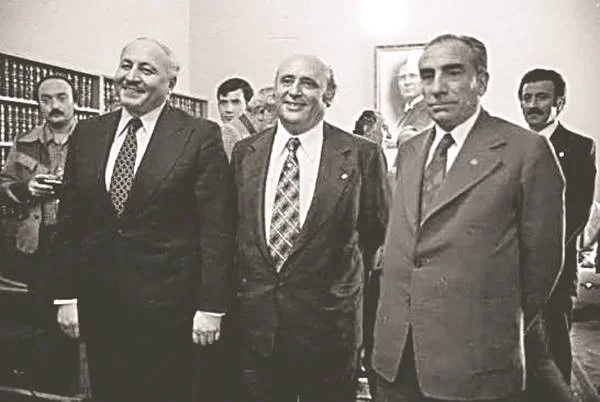 Merkez Sağ Ve Anadolu’nun Dönüşümünde Sacayakları