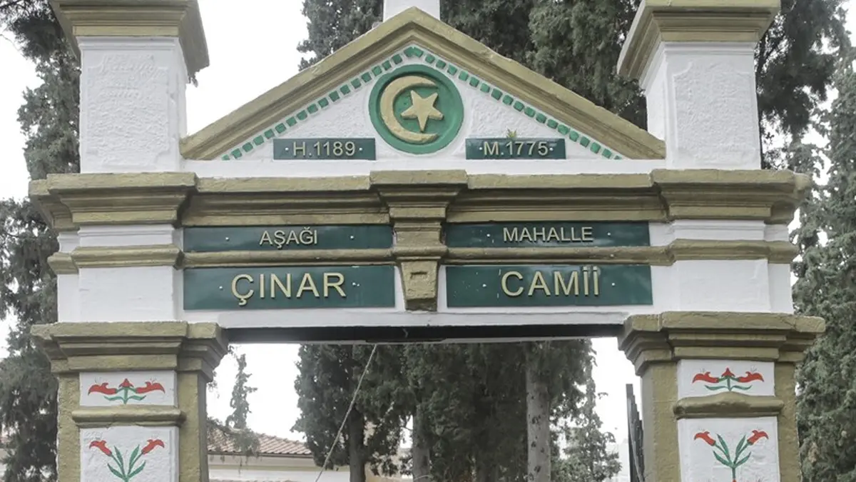 Batı Trakyalı Türk azınlığa Yunan terörü! Çınar Camisi kararına tepki