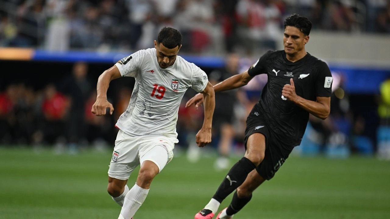 İran 70 bin kişinin önünde pes etmedi: Sonunda yakaladı