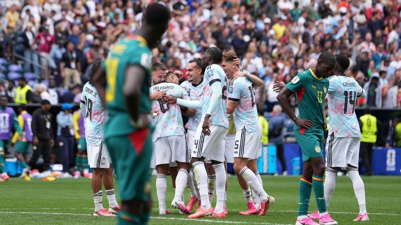 Dünya Kupası'nda nefes kesen düello: 3 dakikada 2-0'dan döndüler