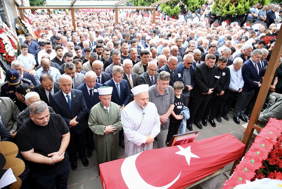 Eski Devlet Bakanı Kara'nın cenazesi Giresun'da defnedildi