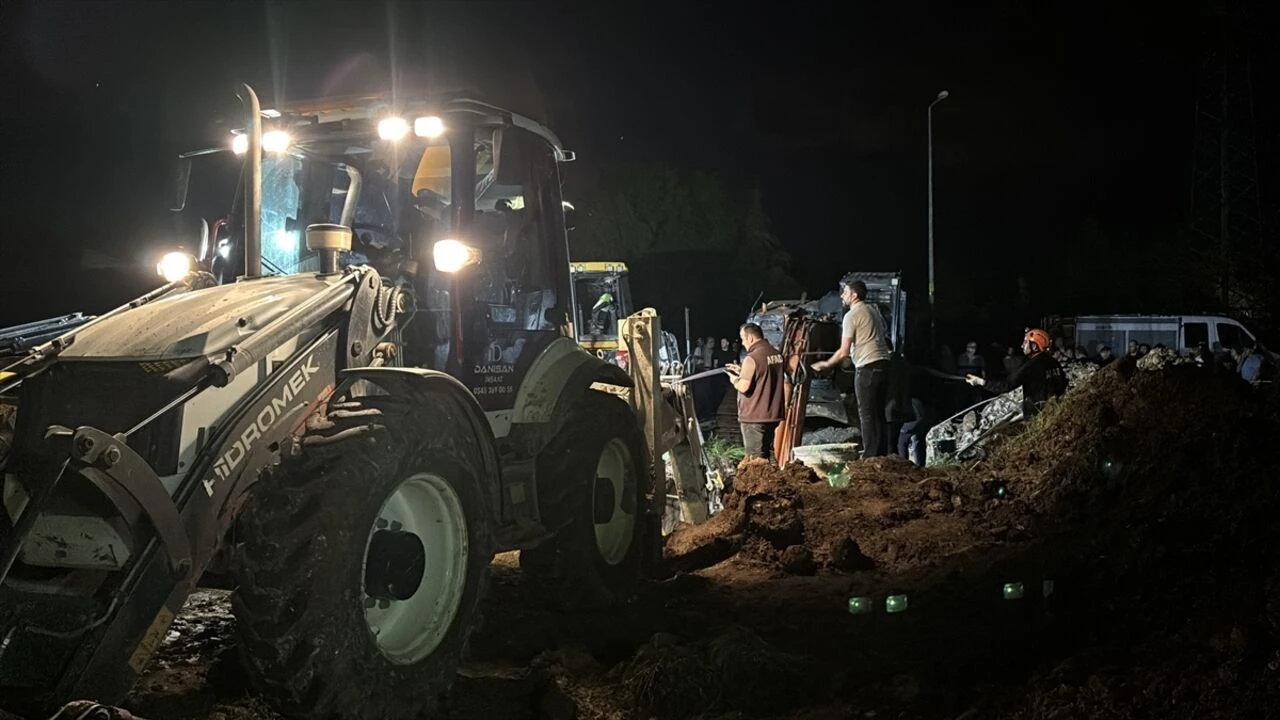 Kastamonu'da toprak altında kalan işçinin cansız bedenine ulaşıldı