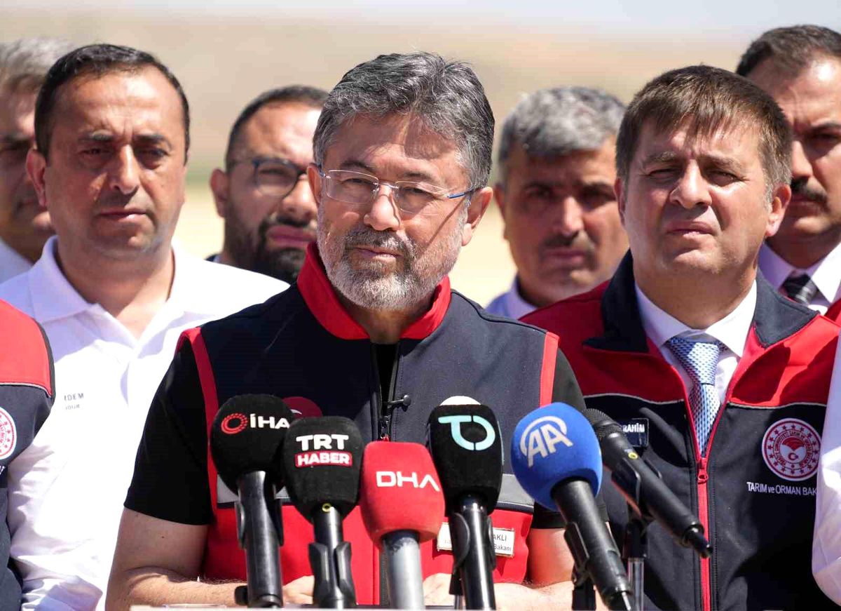 Bakan Yumaklı, "rüzgar bizden yana" diyerek açıkladı: "Tüm zamanların rekorunu kırıyoruz"