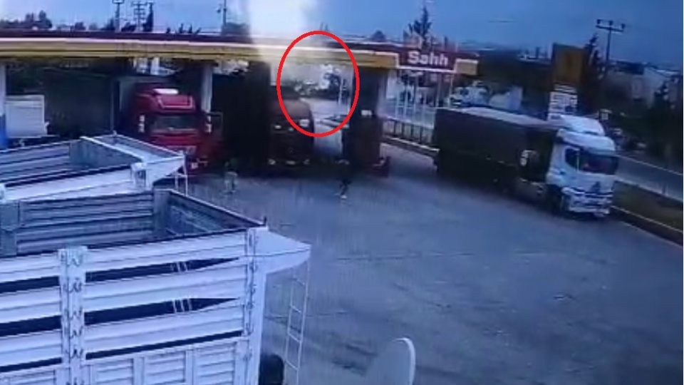 Mersin'de iki TIR kafa kafaya çarpıştı: 2 ölü