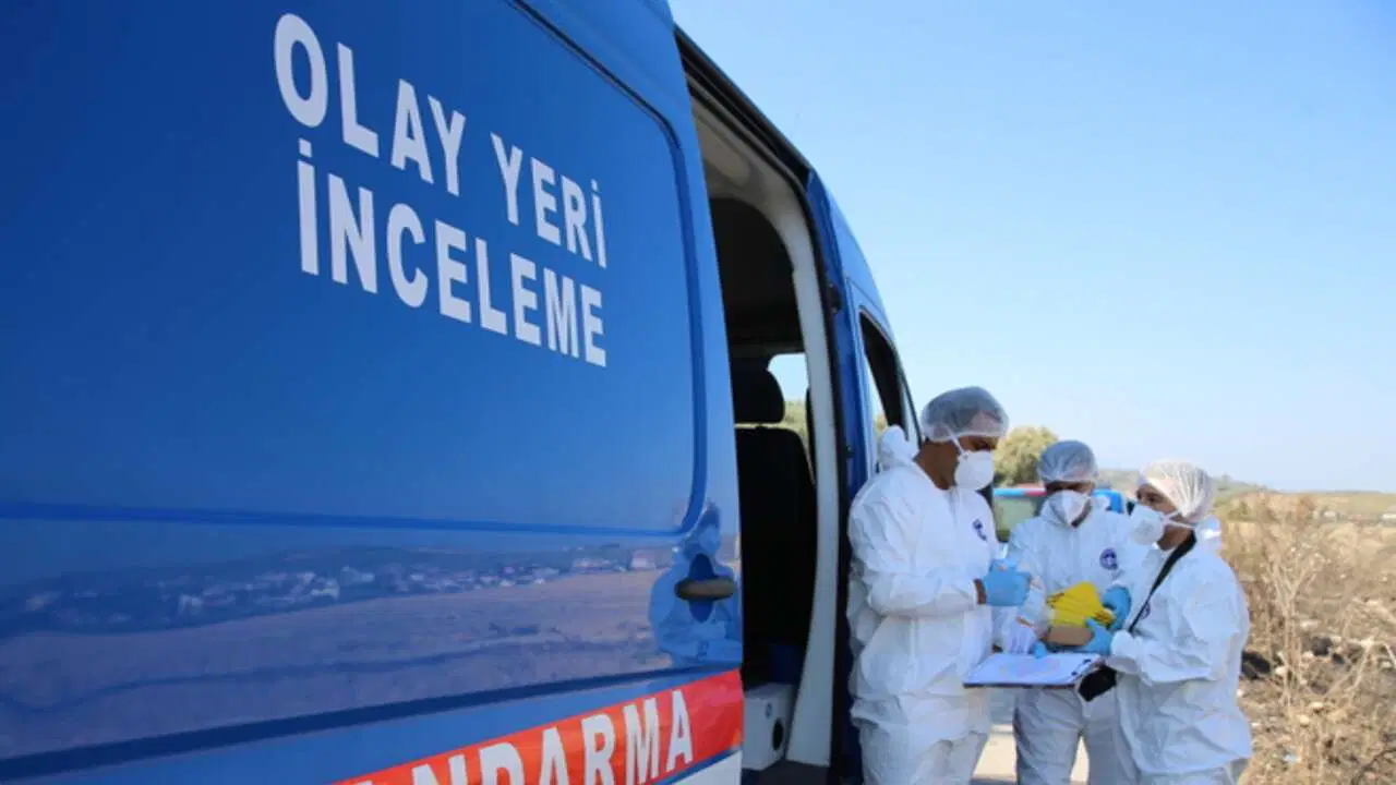 Temel kazısında kemik ve kafatası parçaları bulundu