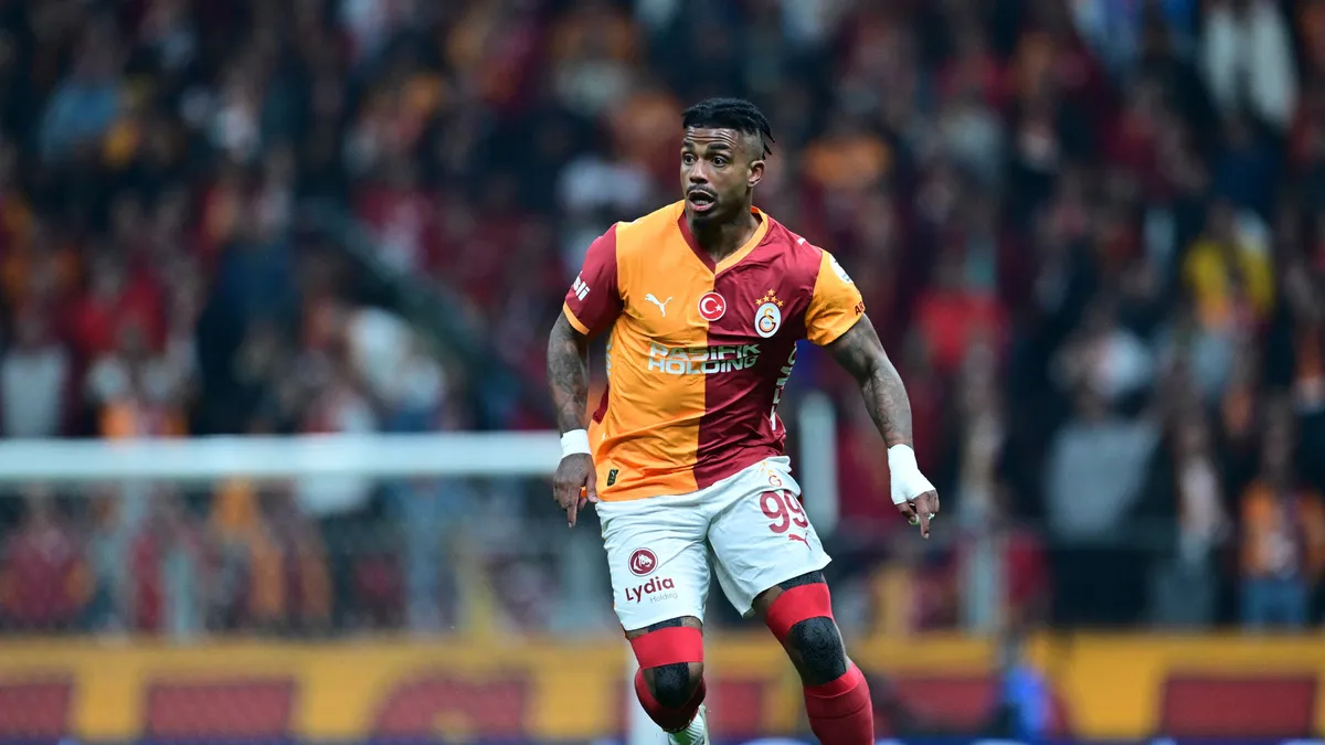 Galatasaray'da beklenen imza atıldı! Mario Lemina sözleşme uzattı!