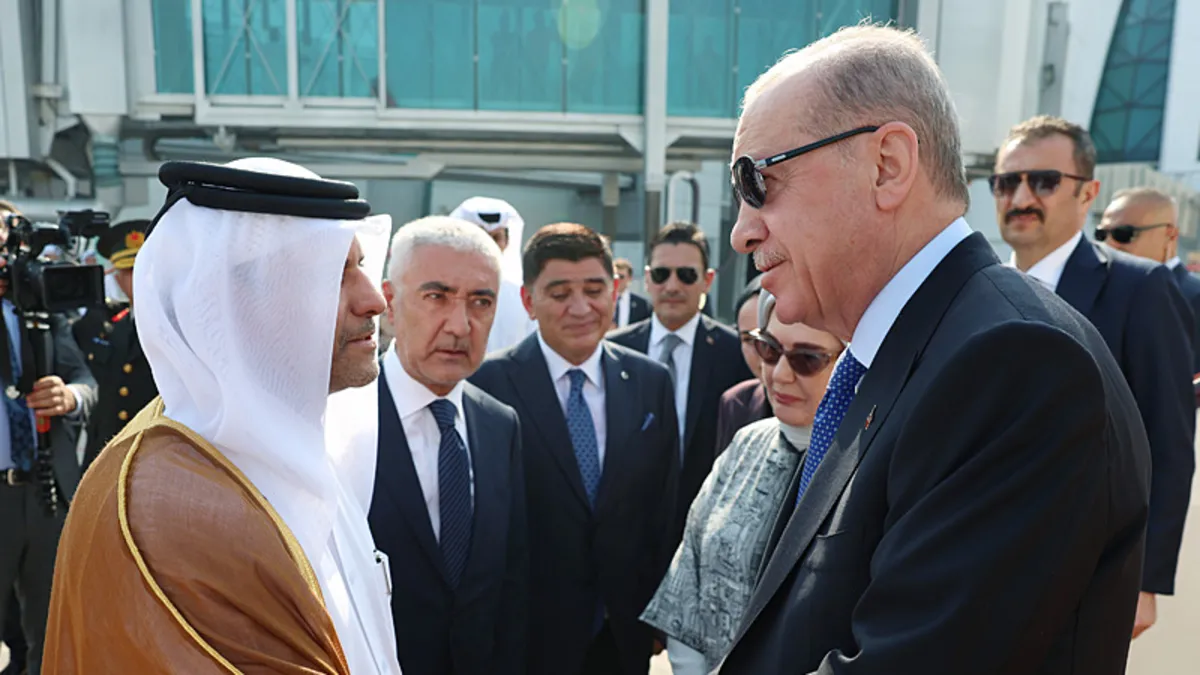 Emine Erdoğan'dan eski katar Emiri için taziye mesajı