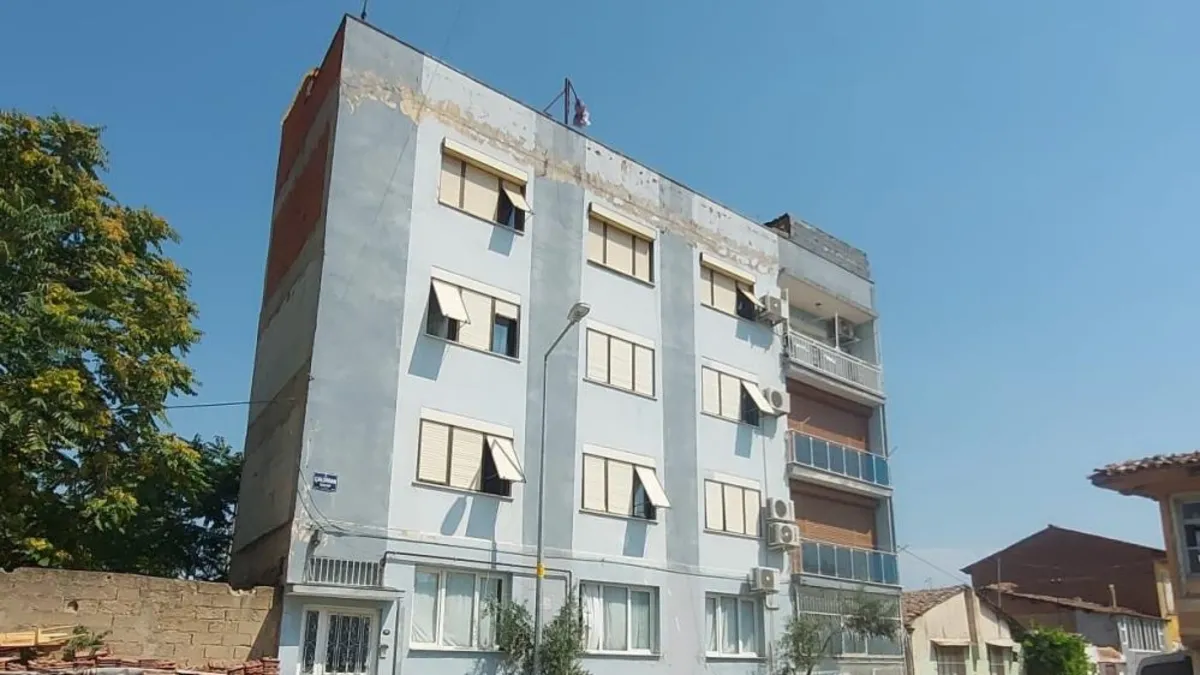 İzmir'de kan donduran olay! Cezaevinden yeni çıkmıştı: En yakın arkadaşını…
