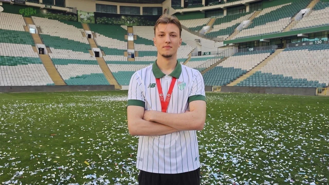 Süper Lig devi Bursaspor'un yıldızı Kerem Matışlı'yı transfer etmek istiyor