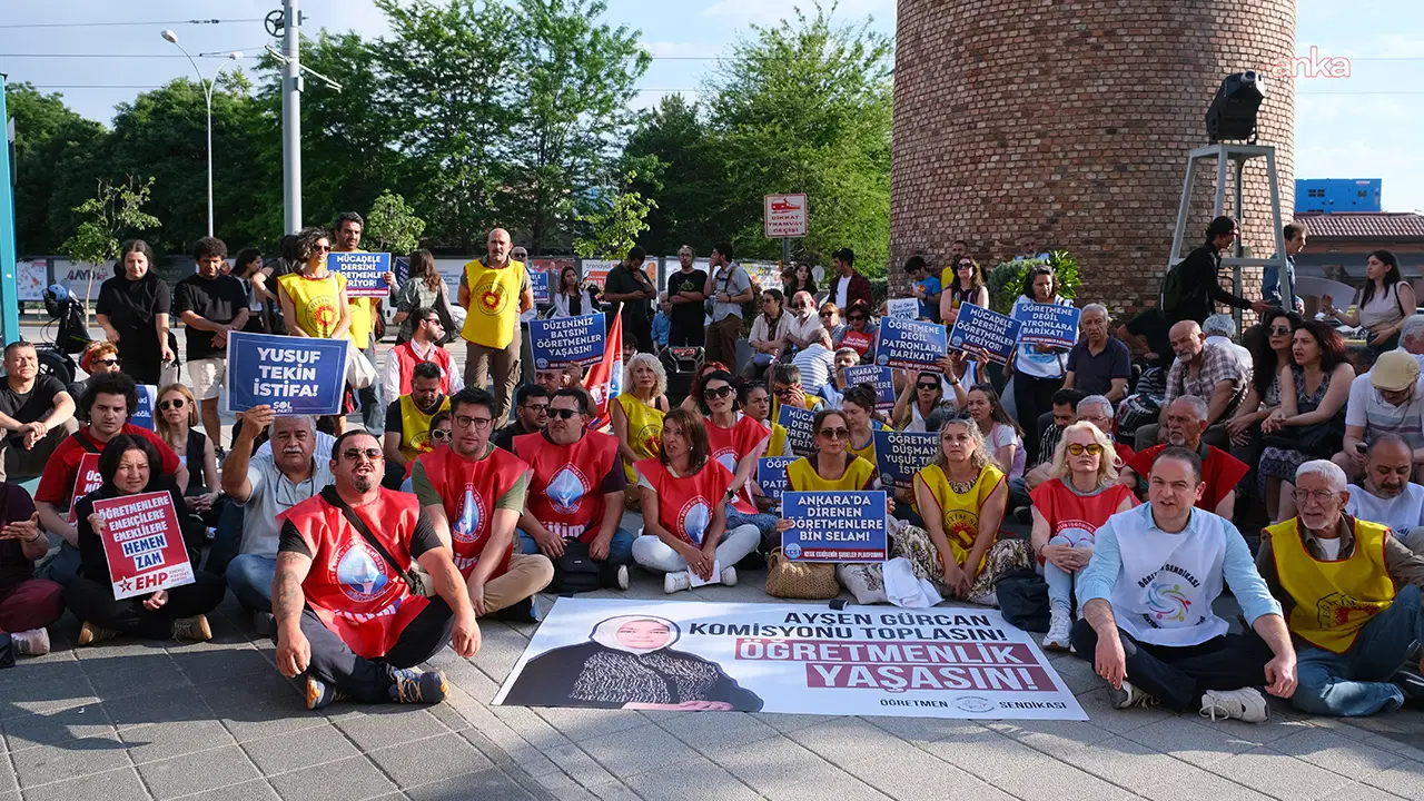 Ankara'da eylemlerini sürdüren öğretmenlere Eskişehir'den destek mesajı: 'Binlerce insanın kalbi bu direnişle atıyor'