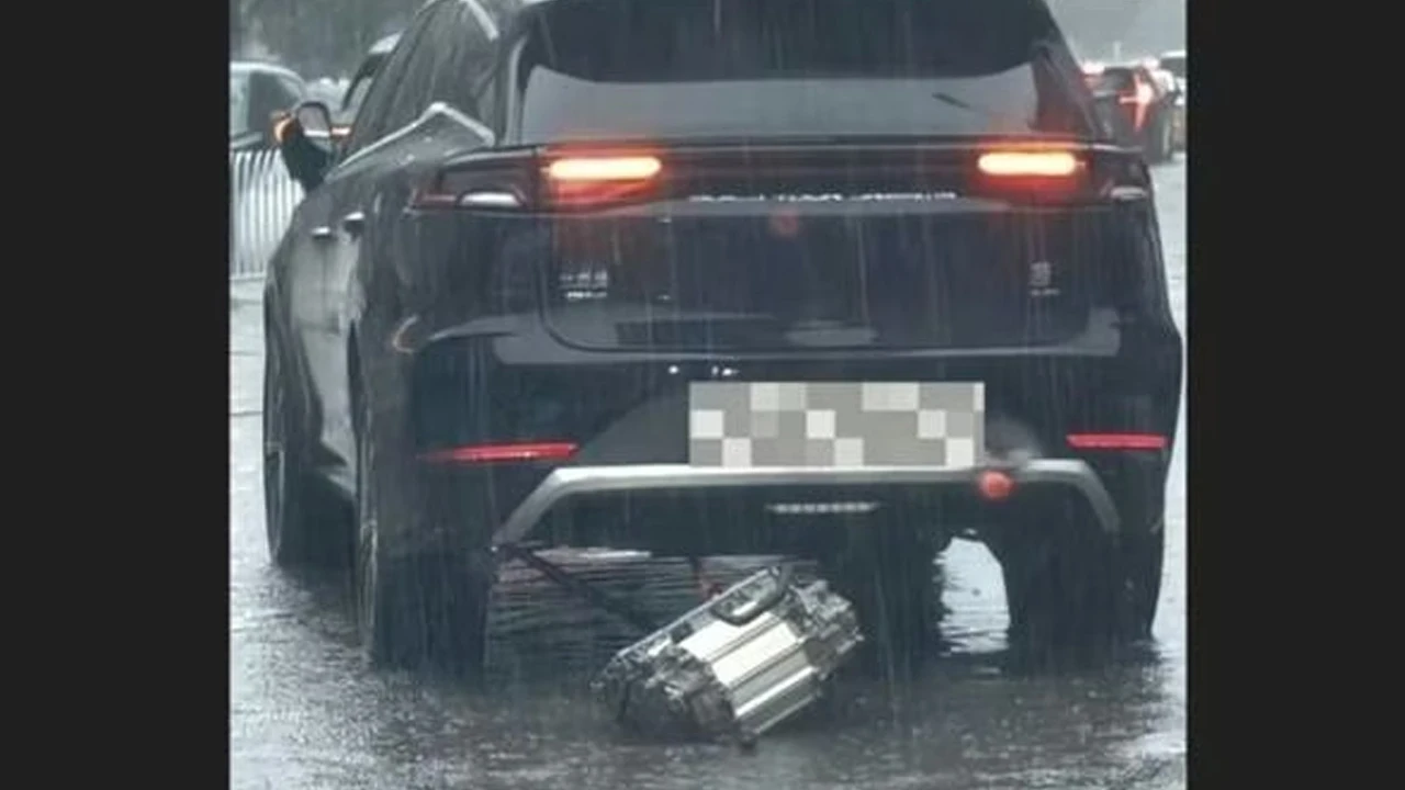 BYD'nin gizemli sel videosu: Kopan parça gerçekten motor mu?