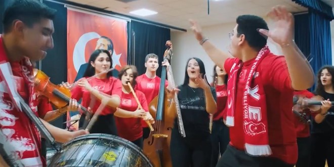 A Milli Takım marşı yarışmasını Bursa kazandı: 'Bizim Çocuklar' birinci oldu