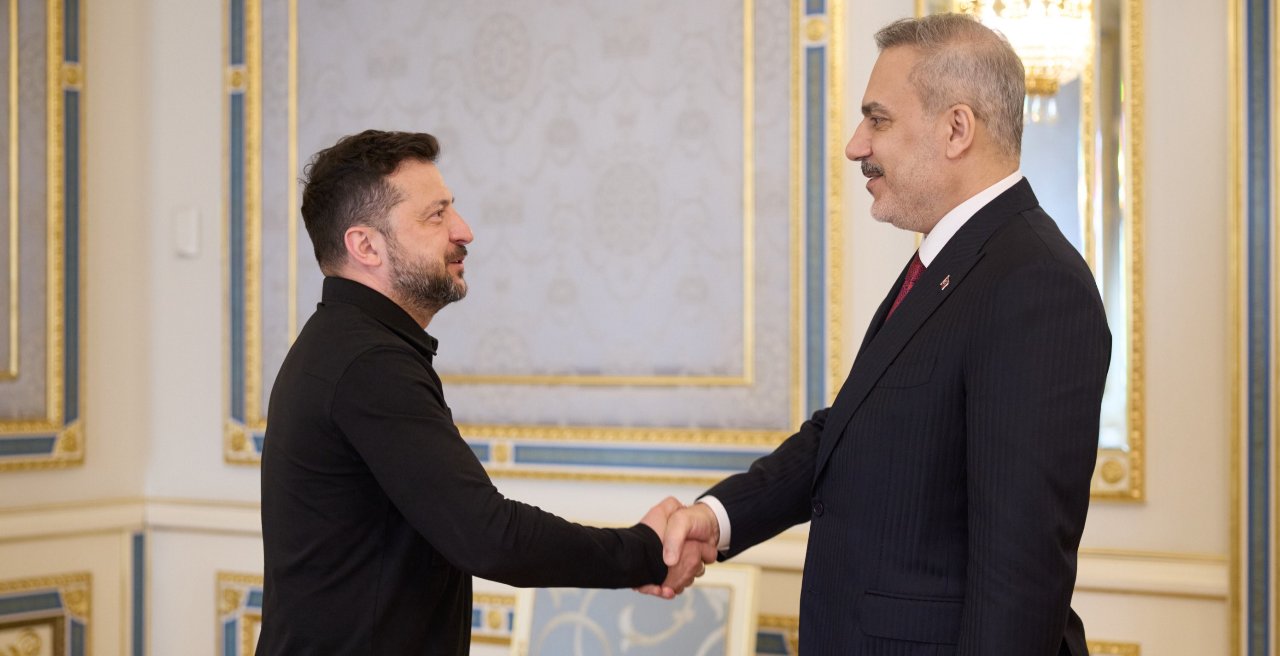 Barış çabalarına Ukrayna'dan takdir: Hakan Fidan'a liyakat nişanı
