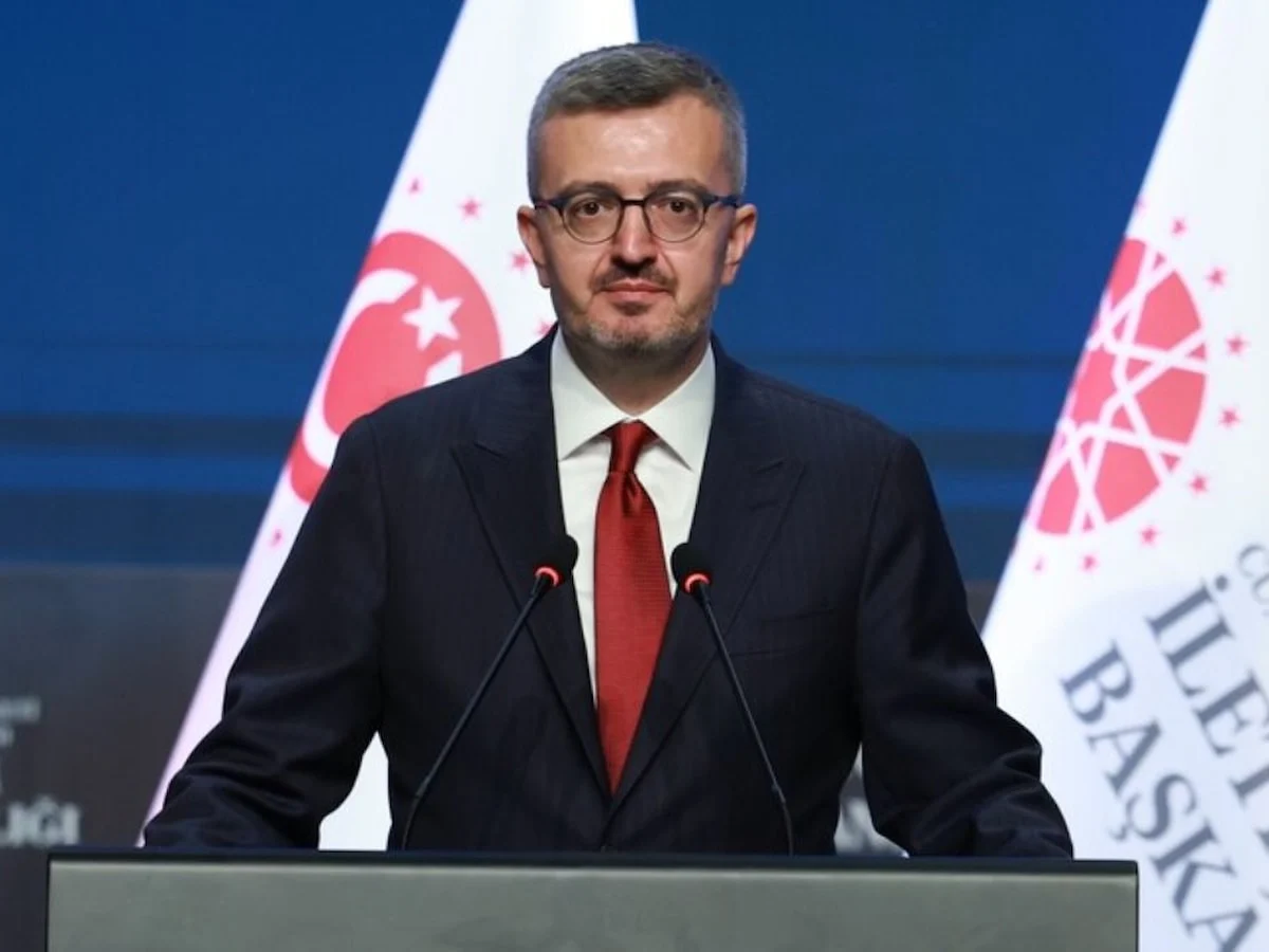 Burhanettin Duran: Kamu sektöründe yapay zeka kullanımında öncü bir model oluşturduk