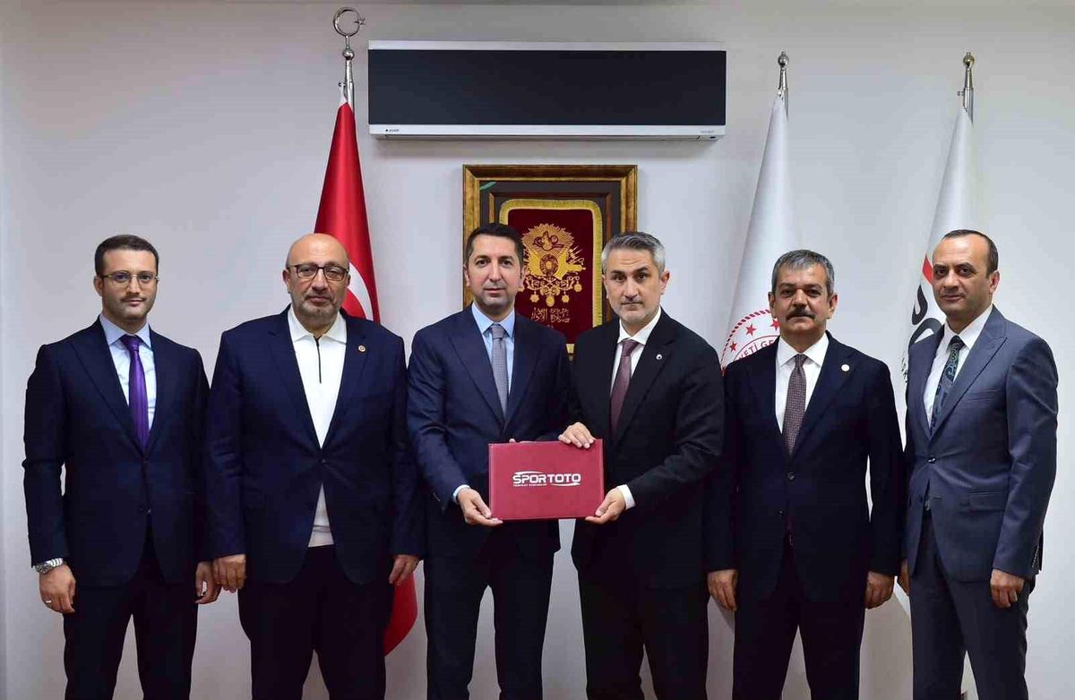 Elazığ'a 10 yeni spor sahası